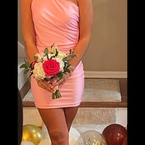 Elegant Pink One-Shoulder Dress